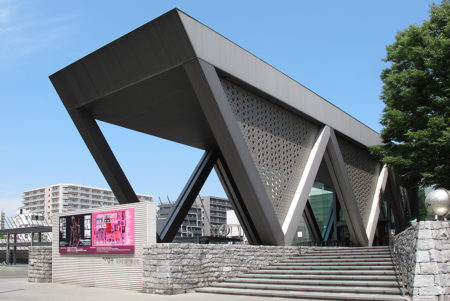 個性的な展覧会で現代アートを牽引する「東京都現代美術館」