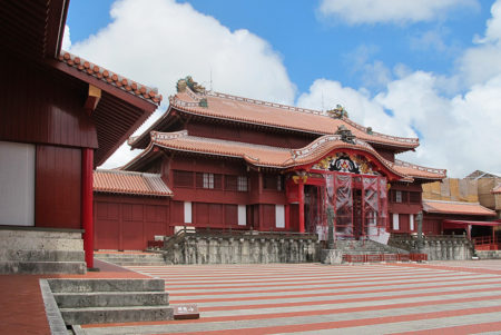 14世紀に創建された琉球建築の傑作「首里城」