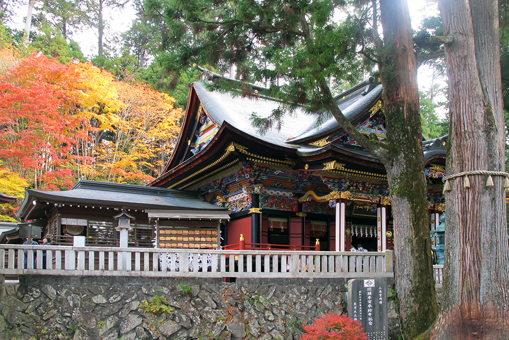 神々しい雰囲気と歴史に包まれた「三峯神社」