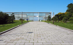 限りなく透明な展望台、葛西臨海公園「クリスタルビュー」