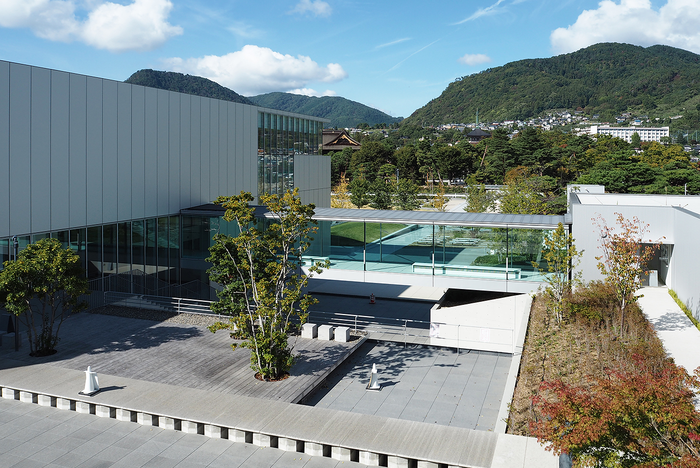 自然と調和し、新たな魅力を創出する「長野県立美術館」