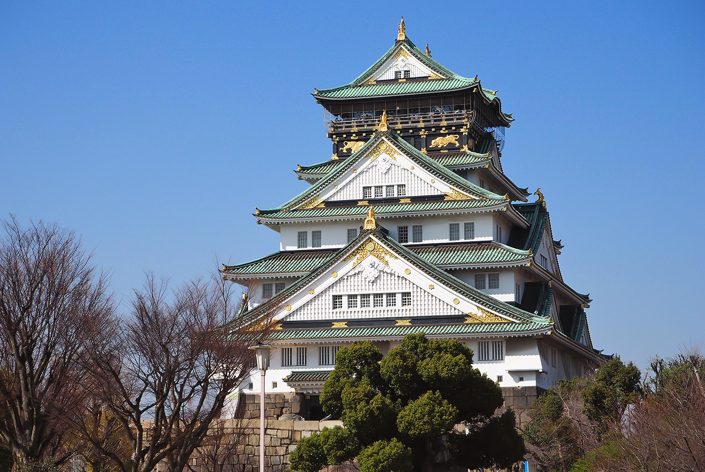 豊臣秀吉の築城から動乱の歴史を刻み続けた「大阪城」