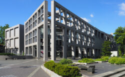 多彩なアートと建築に魅了される「埼玉県立近代美術館」